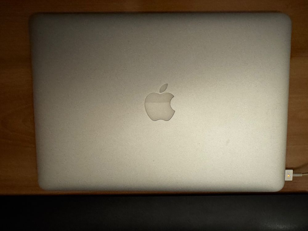 Apple Notebook: MacBook Air 13'' 4Gb RAM 128Gb SSD – Usato da Reinach BL venduto da lanserver 1
