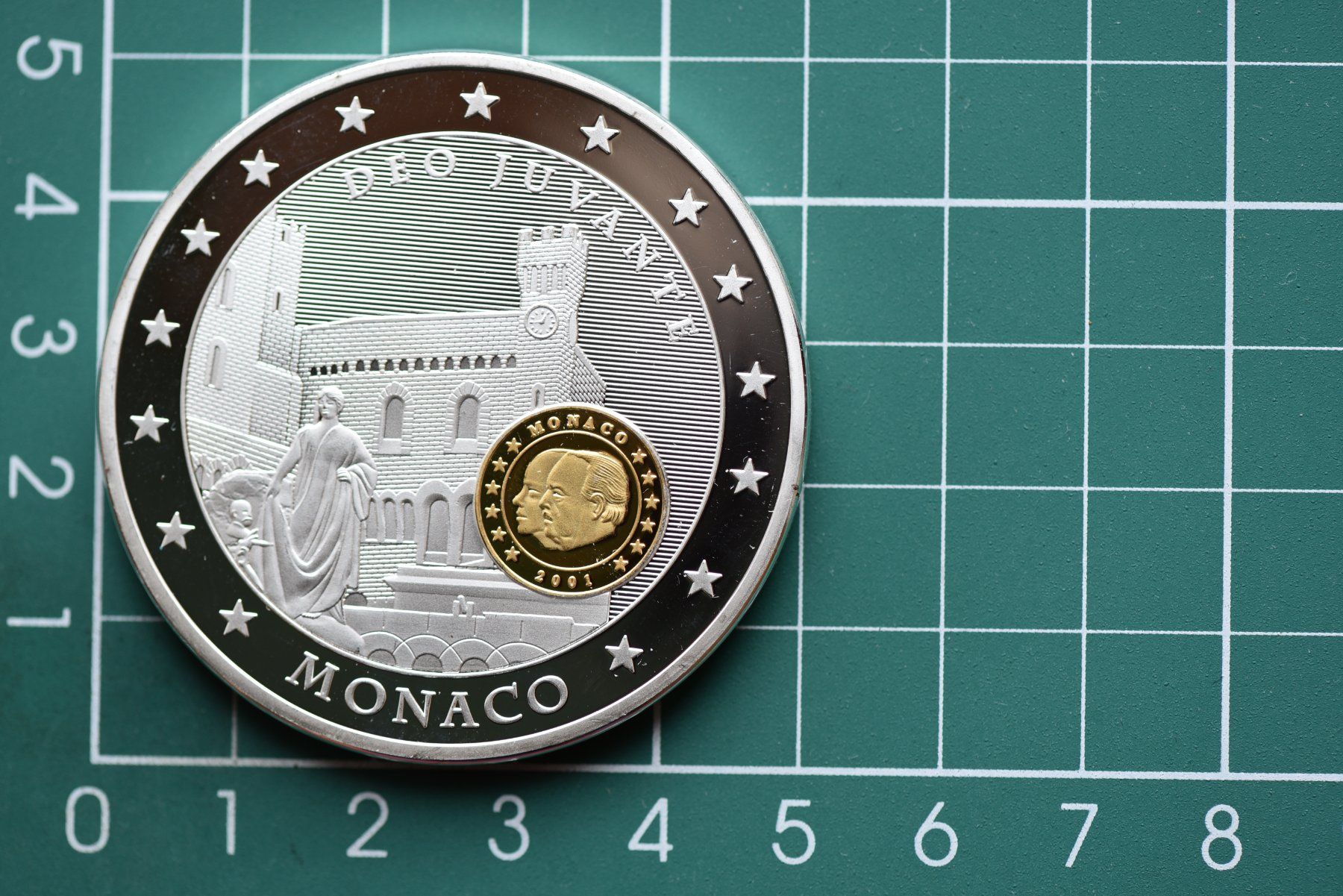 Medaglie: monaco mit gottes hilfe deo juvante 2001-2011 medaille – Nuovo e nell'imballaggio originale da Laupen BE venduto da Gufi57