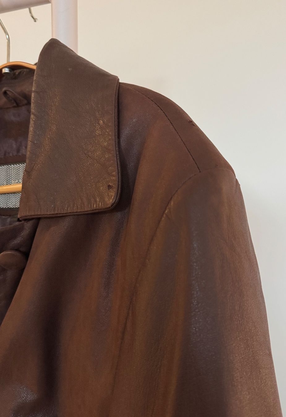 Cappotti: Vintage Over-sized brown leather trench coat LIGHT – Usato da Zürich venduto da di_archive 5