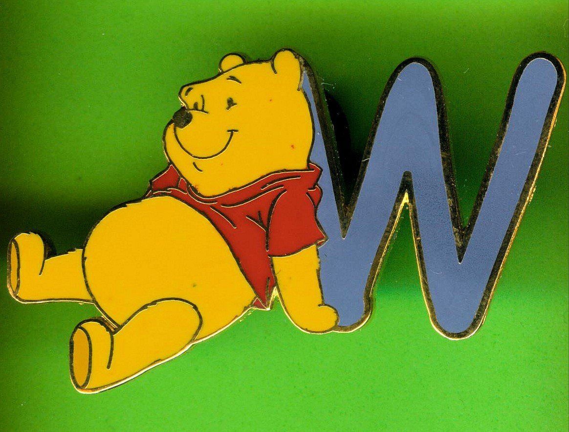 Disney Placchette & Badge: DISNEY  Alphabet    WINNIE POOH  " W " – Usato da Winterthur venduto da Sammleroase