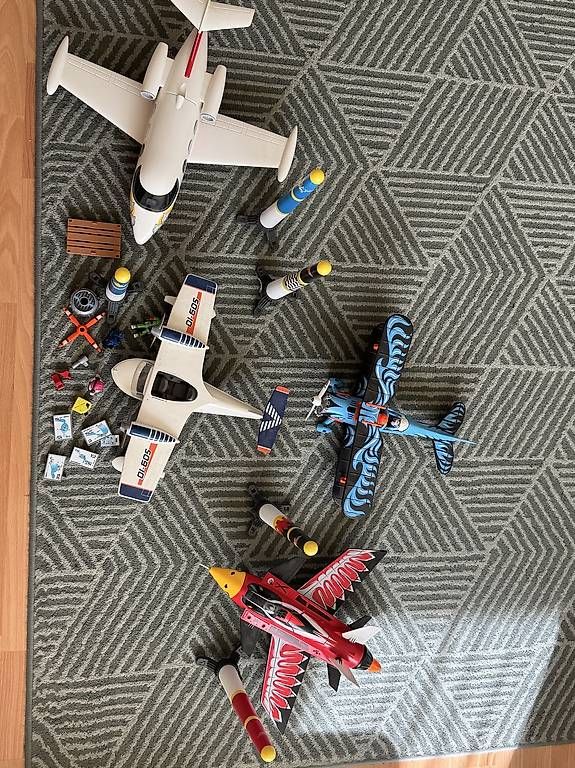 Giocattoli: Playmobil div.Flugzeuge – Usato da Niederhasli venduto da ayh_6pqp 2