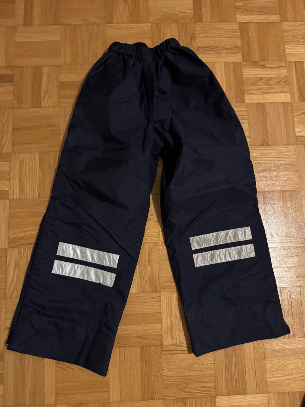 Pantalons: Kinder Regenhose Grösse 116 – D'occasion à Zürich par zd_1965 1