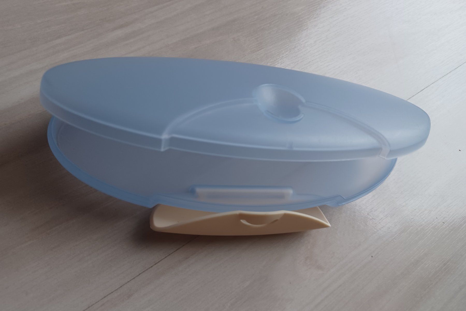 Tupperware Behälter & Ähnliches: Lunchbox Oval – Gebraucht aus Seewen SZ von Herakles5
