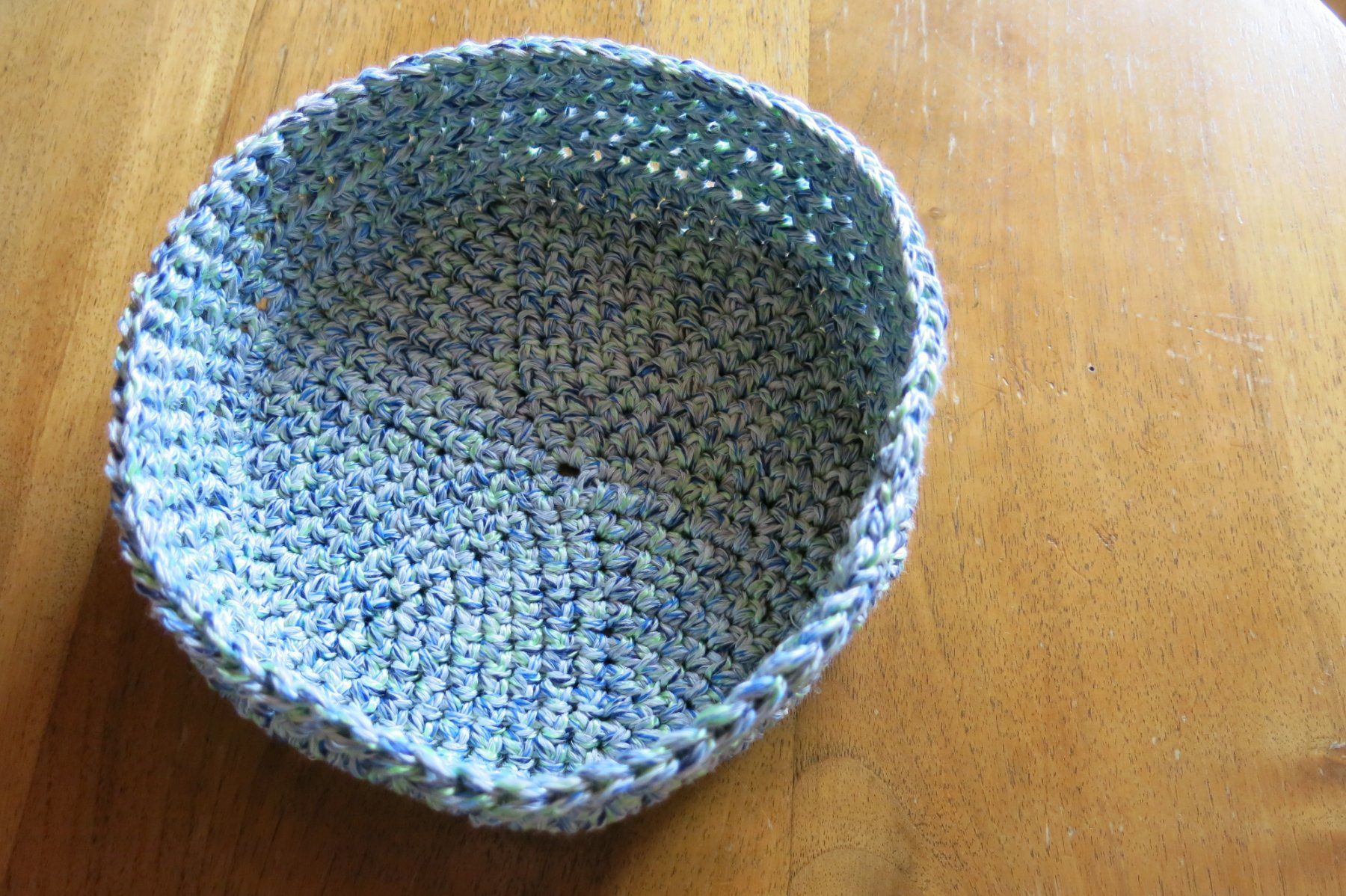 Tutte le decorazioni: Rundes  Körbchen gehäkelt /ca 17x5,5cm – Nuovo (secondo la descrizione) da Schaffhausen venduto da Espressoo7 1