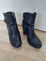 SCHWARZE STIEFELETTEN GR. 38