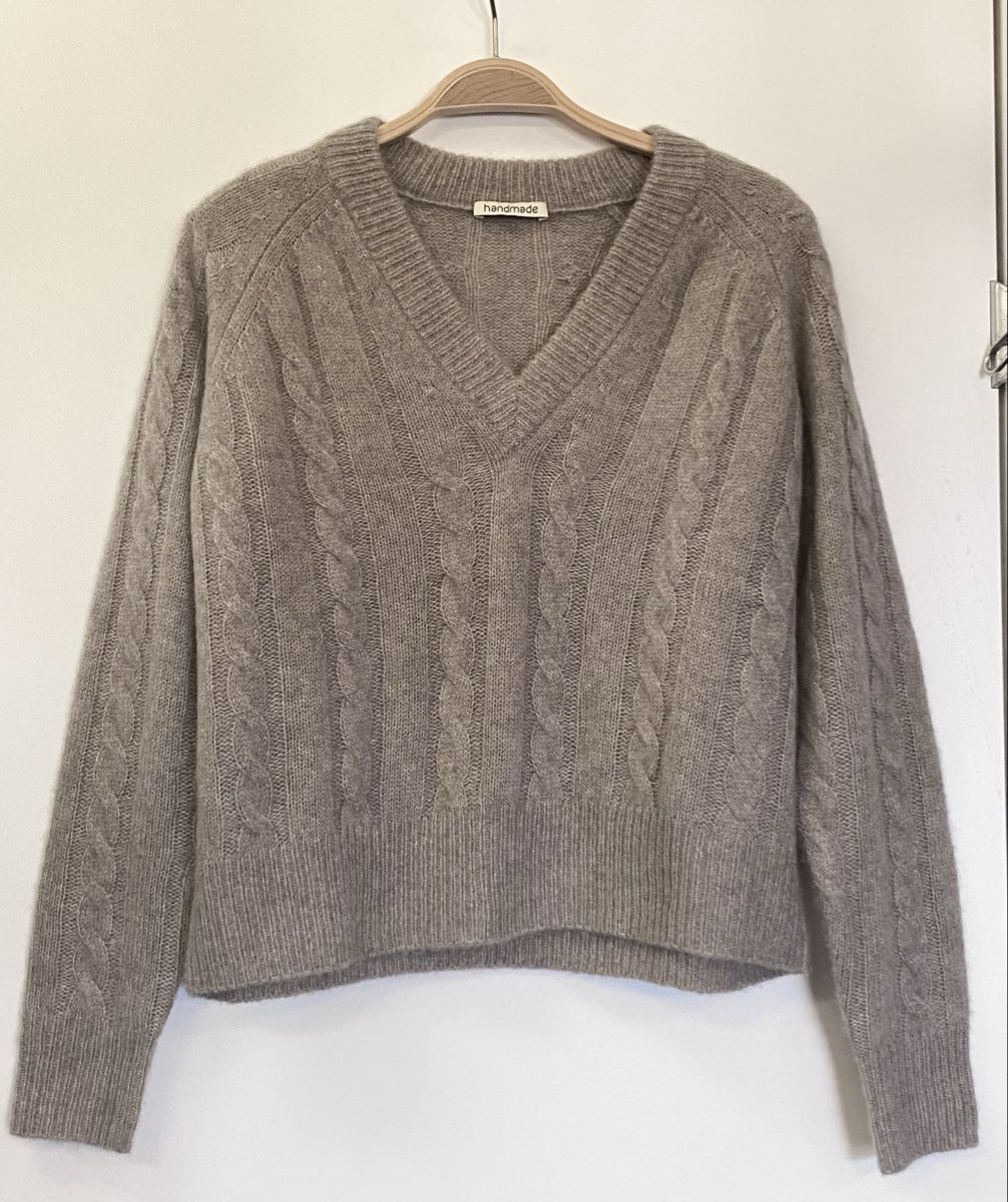 Maglioni & Felpe: Handmade Kaschmir Pullover beige S Neu! – Nuovo e nell'imballaggio originale da Büron venduto da Coerner