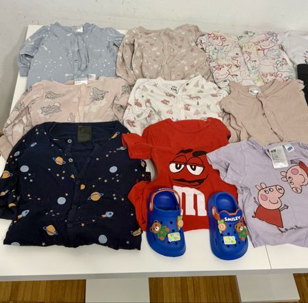 Kinderkleidung mehr 35 Stk Gr.1/2 jahre  
