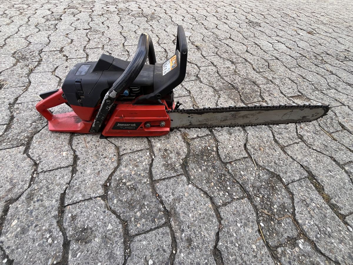 Jonsered Sägen: Motorsäge – Defekt aus Attiswil von ans_2zbq 1