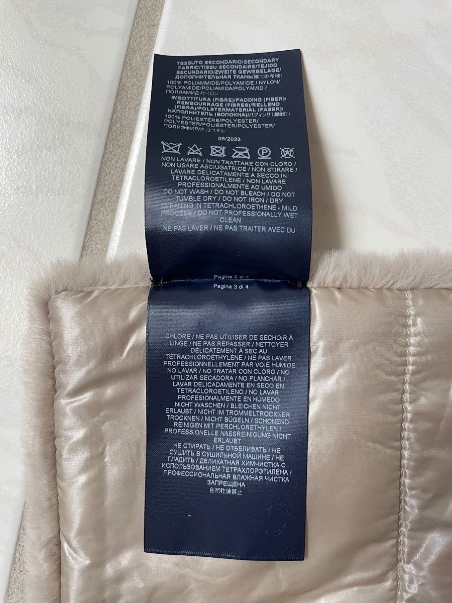 Foulards & écharpes: Herno Schal / Farbe taupe / neu – Neuf (Voir description) à Buch am Irchel par TT65 5
