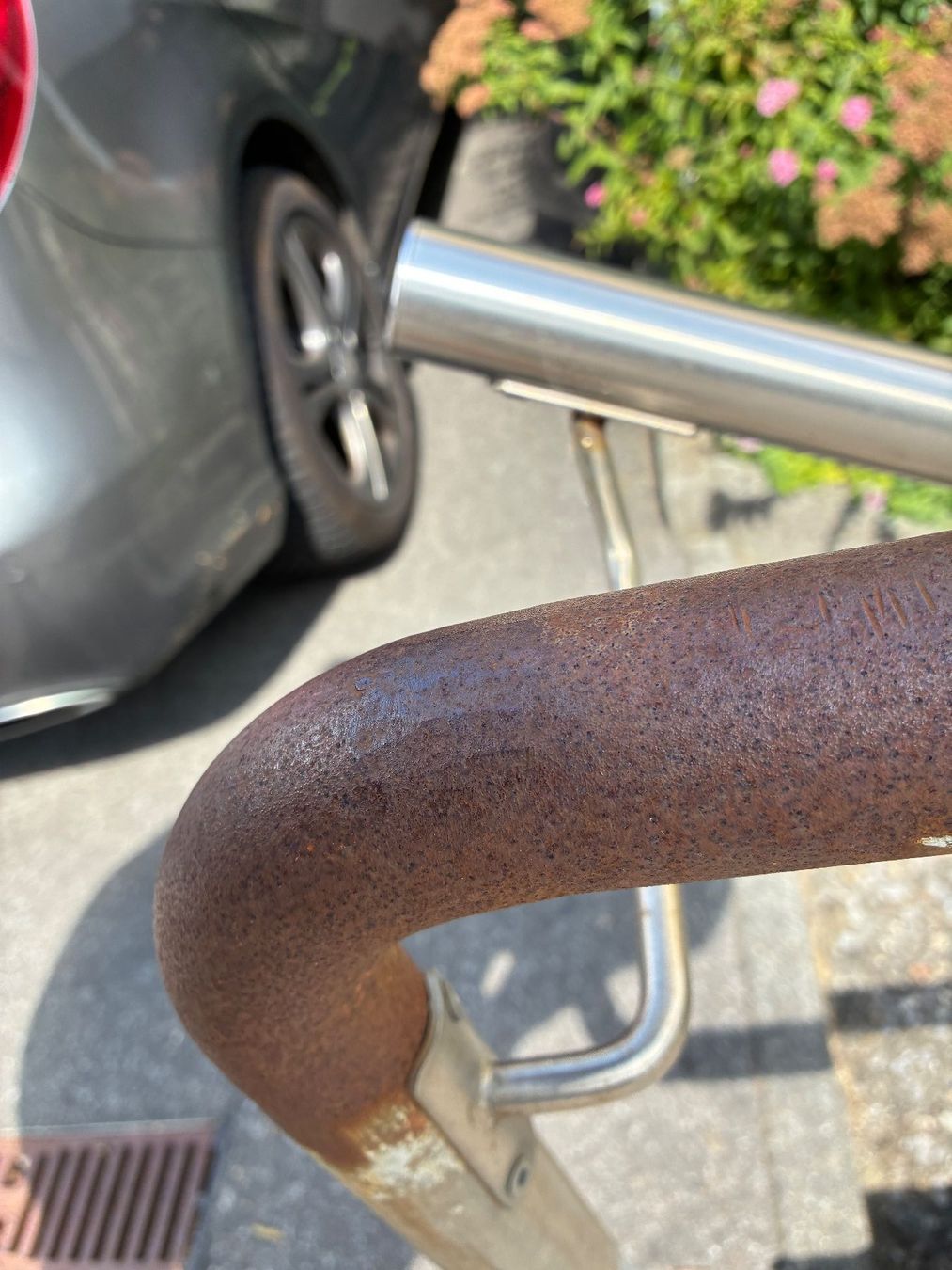 Geländer: Handlauf Chromstahl Länge 2.2m – Gebraucht aus Goldau von padlmucki 2