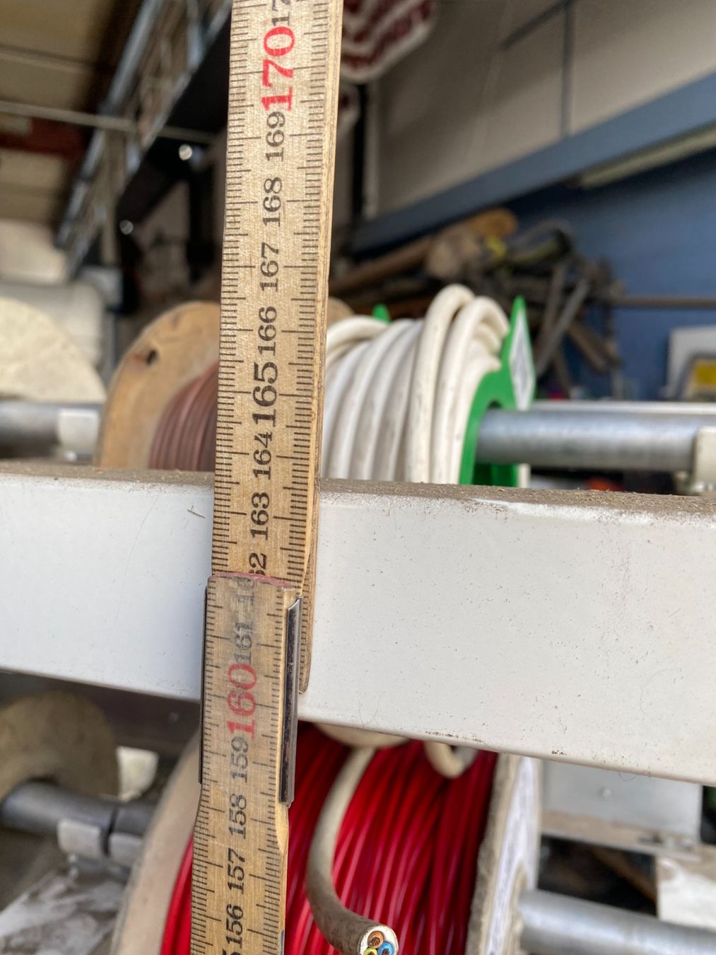Scaffali: Metall, Werkstattgestell – Usato da Feuerthalen venduto da Sct3 8