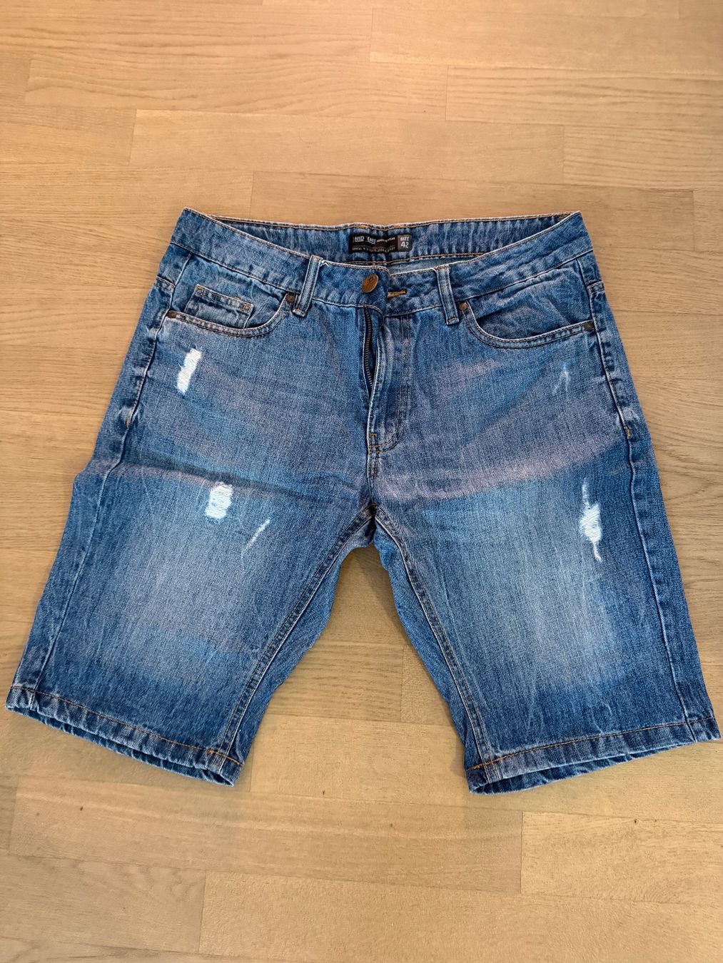 Pantaloni: Shorts männer Grösse 42 – Usato da Luzern venduto da dro_zx9f