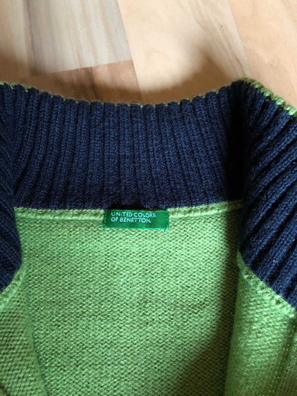 Benetton Giacche & Cappotti: Benetton Pulli/Jäckli Gr.134-140 – Usato da Siebnen venduto da nera007 2