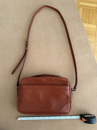 Louis Vuitton Trocadero 24 Cognac Epi M52313 Tasche