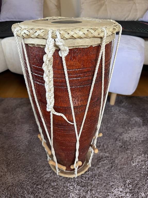 Strumenti musicali: Trommel / Hand Drum, beidseitig bespielbar – Usato da Winterthur venduto da corpos