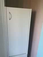 Schrank klein weiss