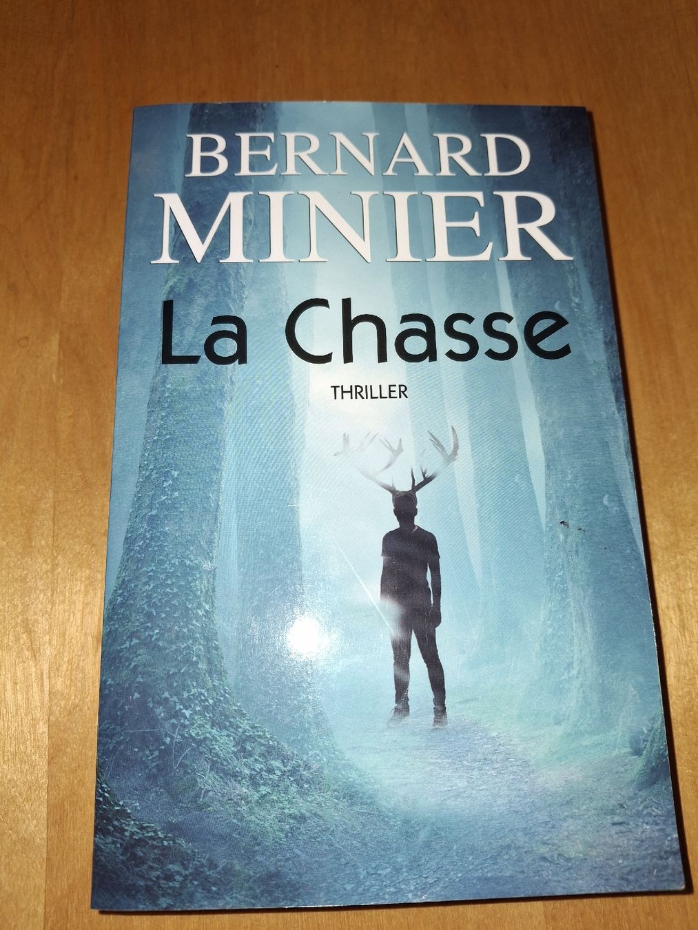 Libri: Bernard Minier "La Chasse" Thriller – Nuovo (secondo la descrizione) da Brügg BE venduto da man_xyd9