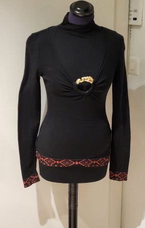 Pullover schwarz mit Tiger Brosche Grösse 36 Class R. Cavall