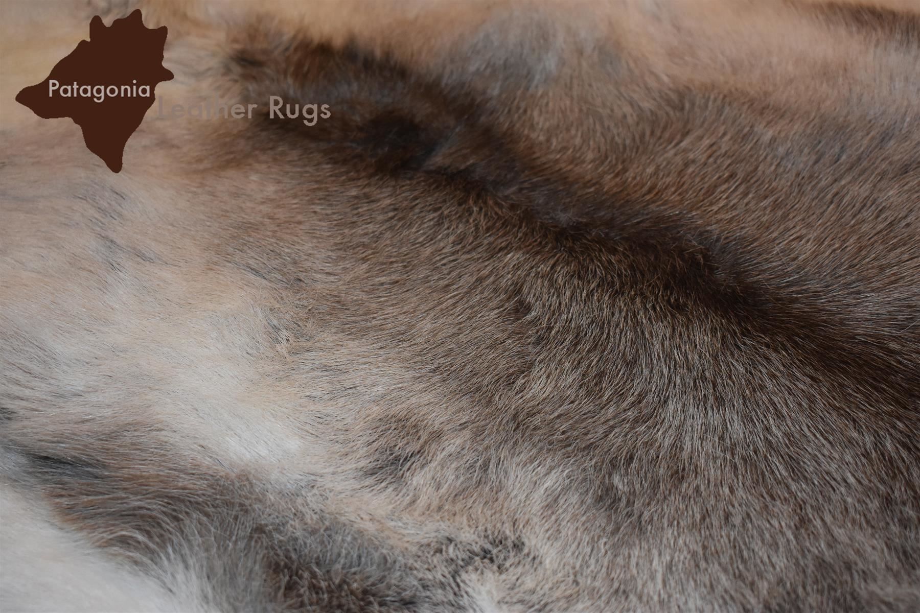 Tappeti: Echtes Rentierfell – Nuovo e nell'imballaggio originale da Arbedo venduto da patagonialeatherrugs 4