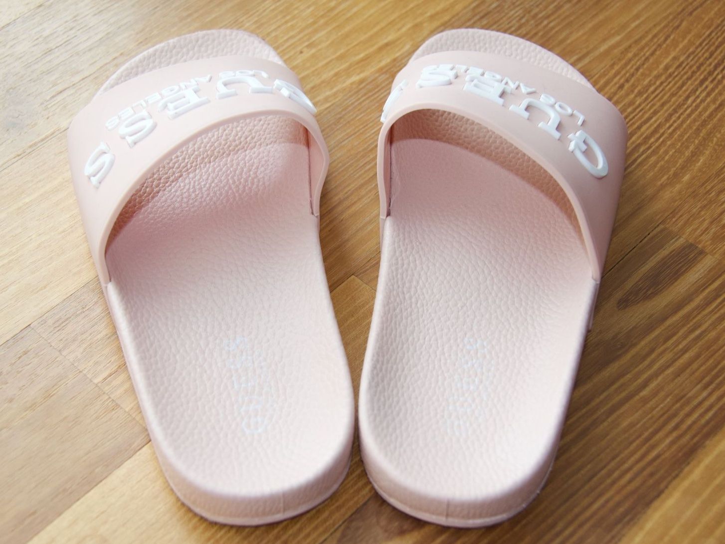 Guess Damenschuhe: GUESS Los Angeles - Strandschuhe, Gr. 34 – Neu (gemäss Beschreibung) aus Uetikon am See von Vil4523 3