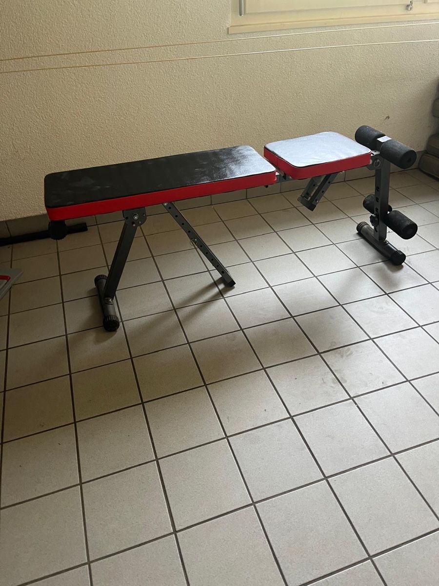 Vélos d'appartement: Hantelbank – D'occasion à Rorbas par Lizard79