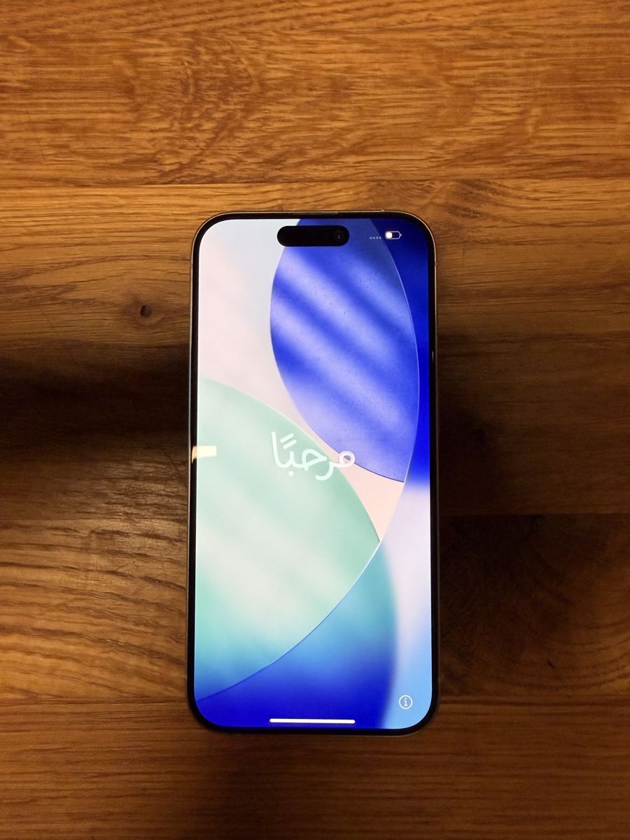 Apple Telefoni cellulari / Smartphones: Apple iPhone 15 Pro 128 GB Weiss – Usato da Wattwil venduto da ciaba 2