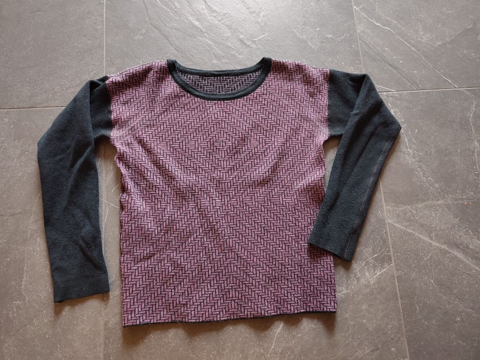 Maglioni & Felpe: Pullover Geometric Pattern reversible Purple Size M wool – Usato da Laconnex venduto da christec5