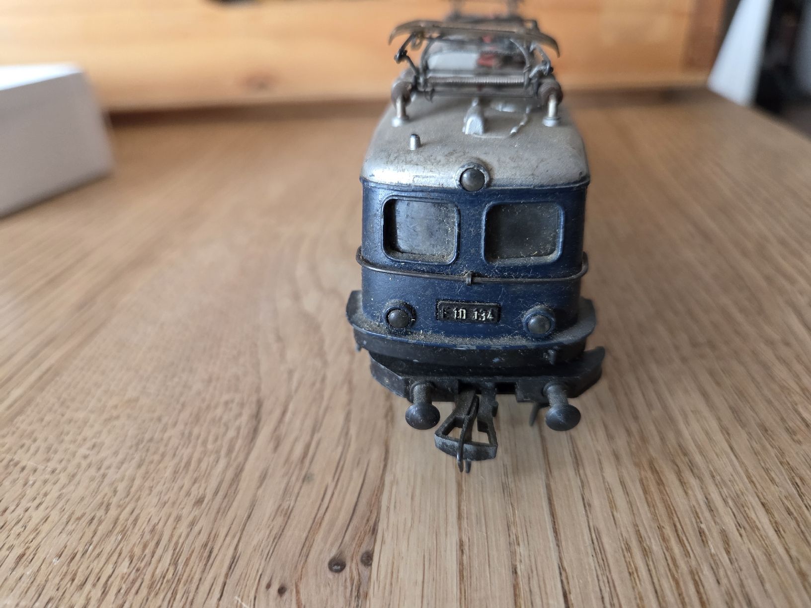 Fleischmann Modellini di ferrovie: Fleischmann Elektrolokomotive DB E10 134  – Usato da Berikon venduto da TopLok1 3