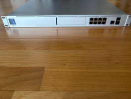 Ubiquiti UniFi Dream Machine Pro (UDM Pro)