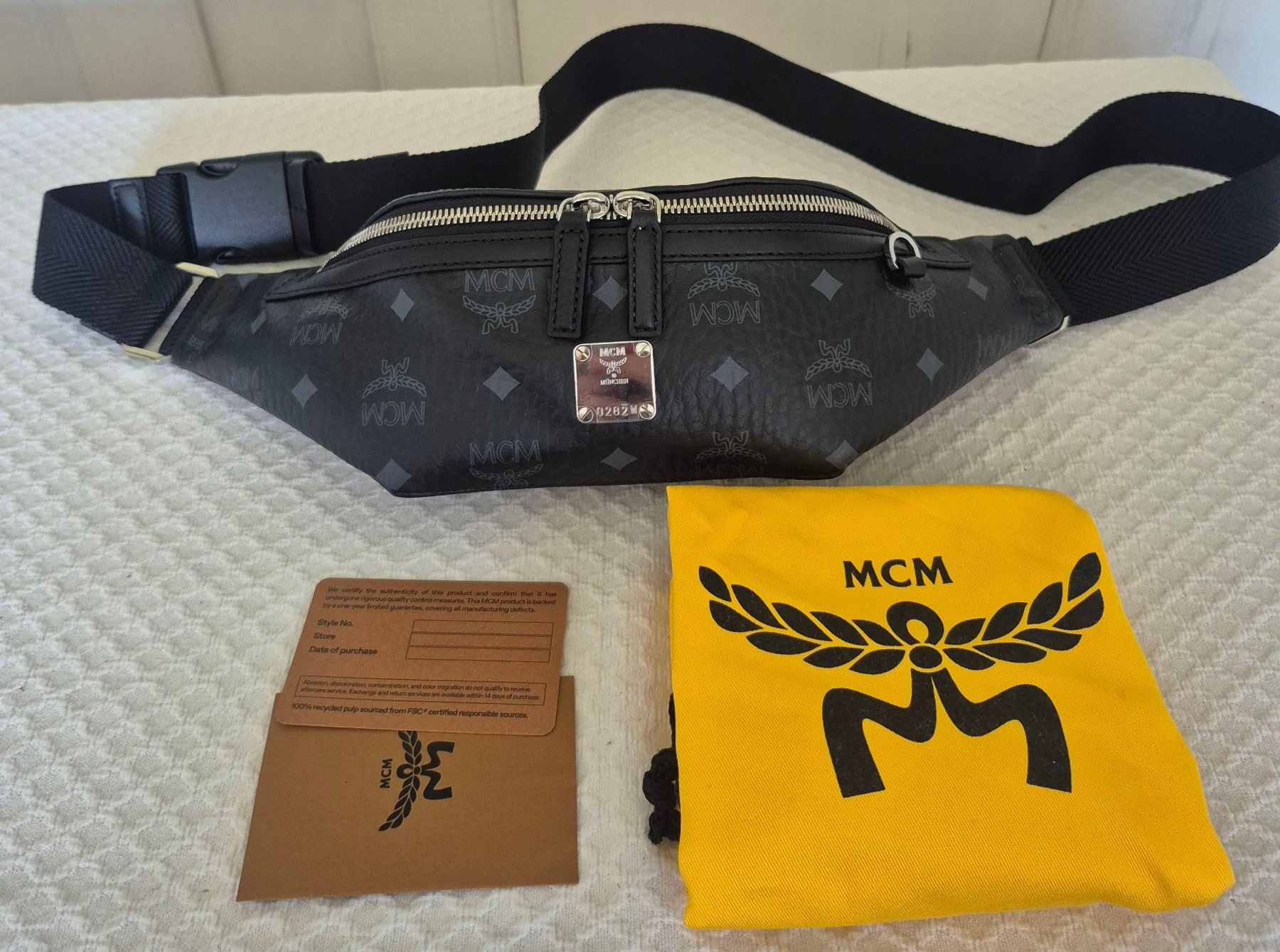 Mcm Borse: Neue MCM Belt Bag – Nuovo (secondo la descrizione) da Dottikon venduto da Pega7 1