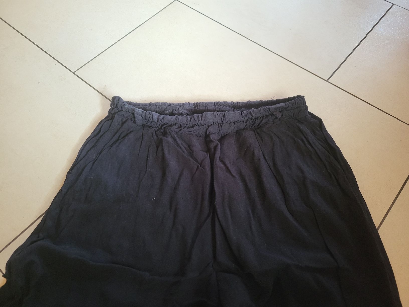 Hosen: Damenhose schwarz, Chicoree Gr. M – Gebraucht aus Enggistein von Manuki_engg 1