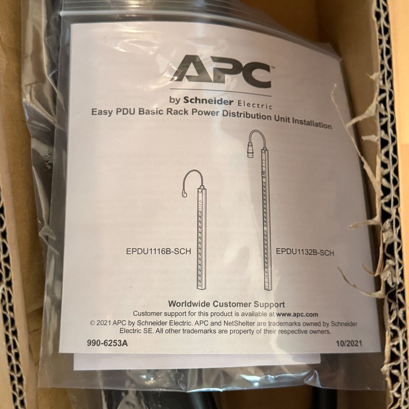 Apc Alimentazione elettrica: APC Easy Basic ZeroU 21 x, CEE 7/3, 3 m, EPDU1132B-SCH – Nuovo (secondo la descrizione) da Luzern venduto da cap_pv8l 1
