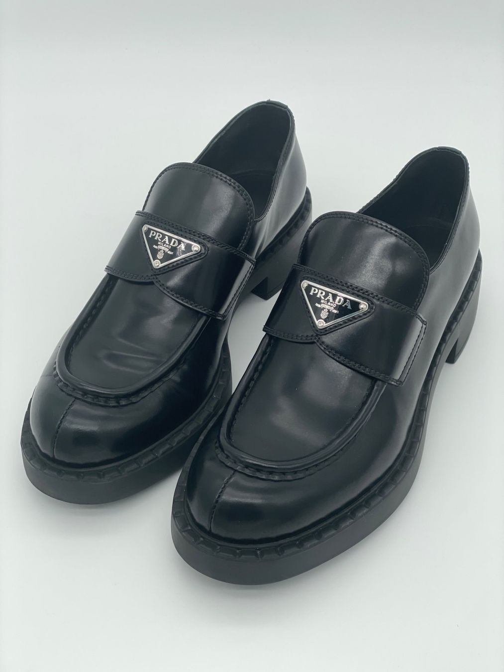 Prada Scarpe da donna: Prada Chocolate Loafer EU 39.5 Schwarz – Usato da Zürich venduto da shoe_shop 2