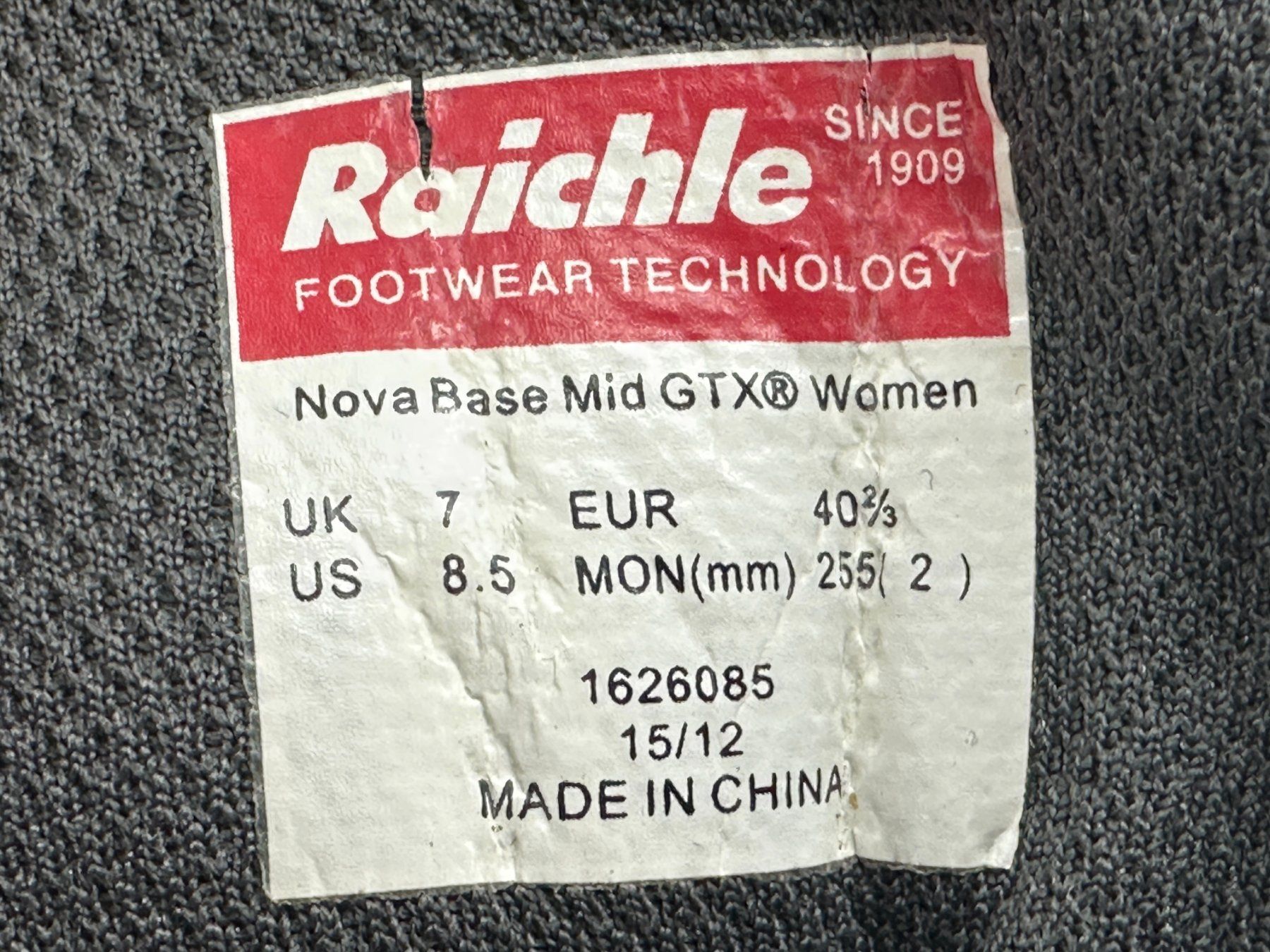 Raichle Scarpe da uomo: Bottes randonnée Raichle Nova Base Mid GTX, Pointure 40.5 – Usato da Morges venduto da vintiques 1