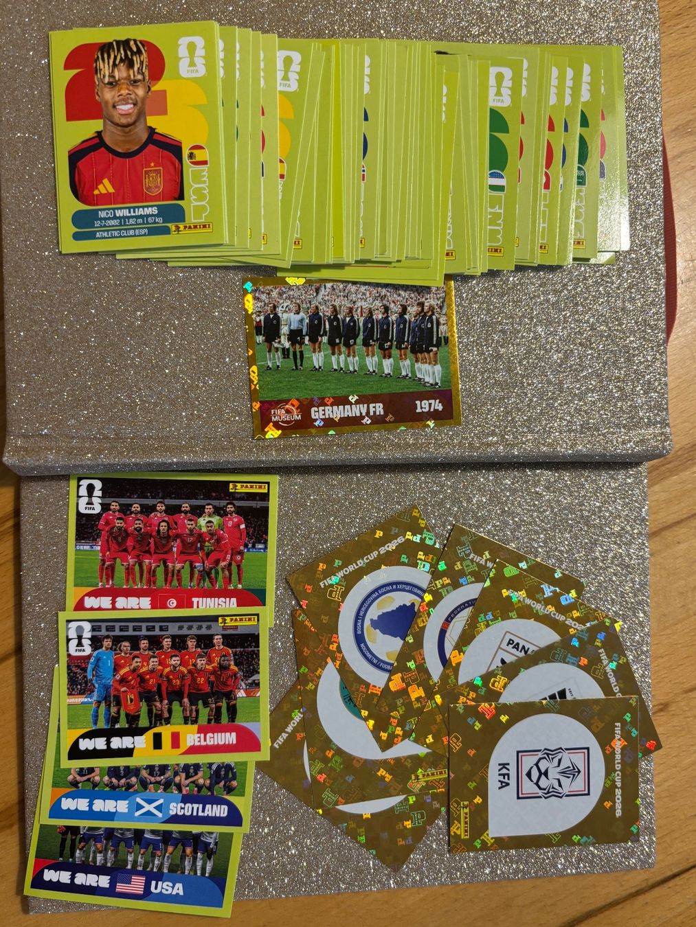 Panini Sammelbilder & Trading cards: 70+ Panini mit 1FWC, 7 Flaggen, 4 Mannschaften – Neu (gemäss Beschreibung) aus Bülach von eleni.anna