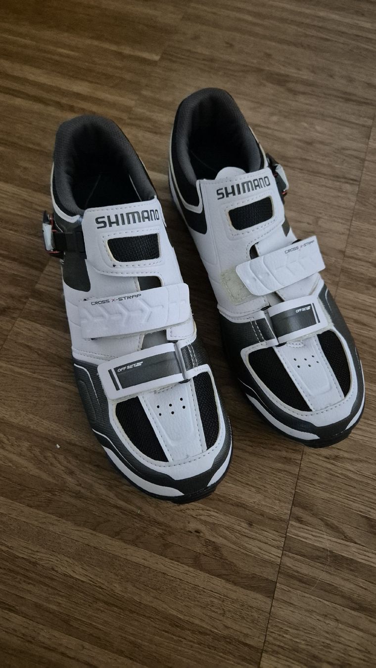 Chaussures hommes: Shimano mtb Schuhe, gr. 44 – D'occasion à Regensdorf par fjuzl