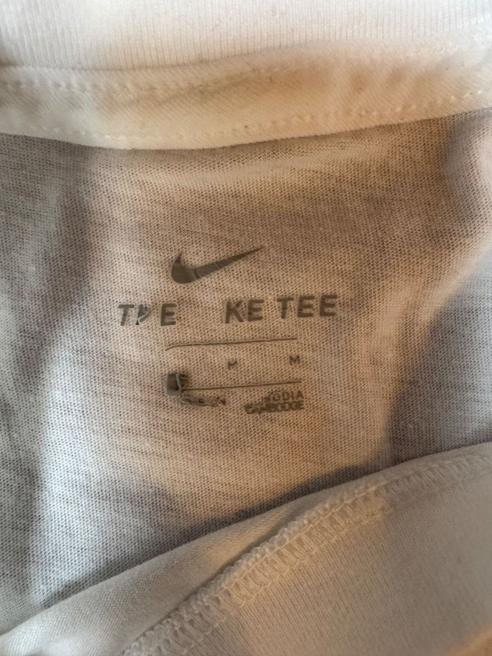 Nike T-Shirts: T-shirt Nike – Neu (gemäss Beschreibung) aus Blonay von Celuna 1