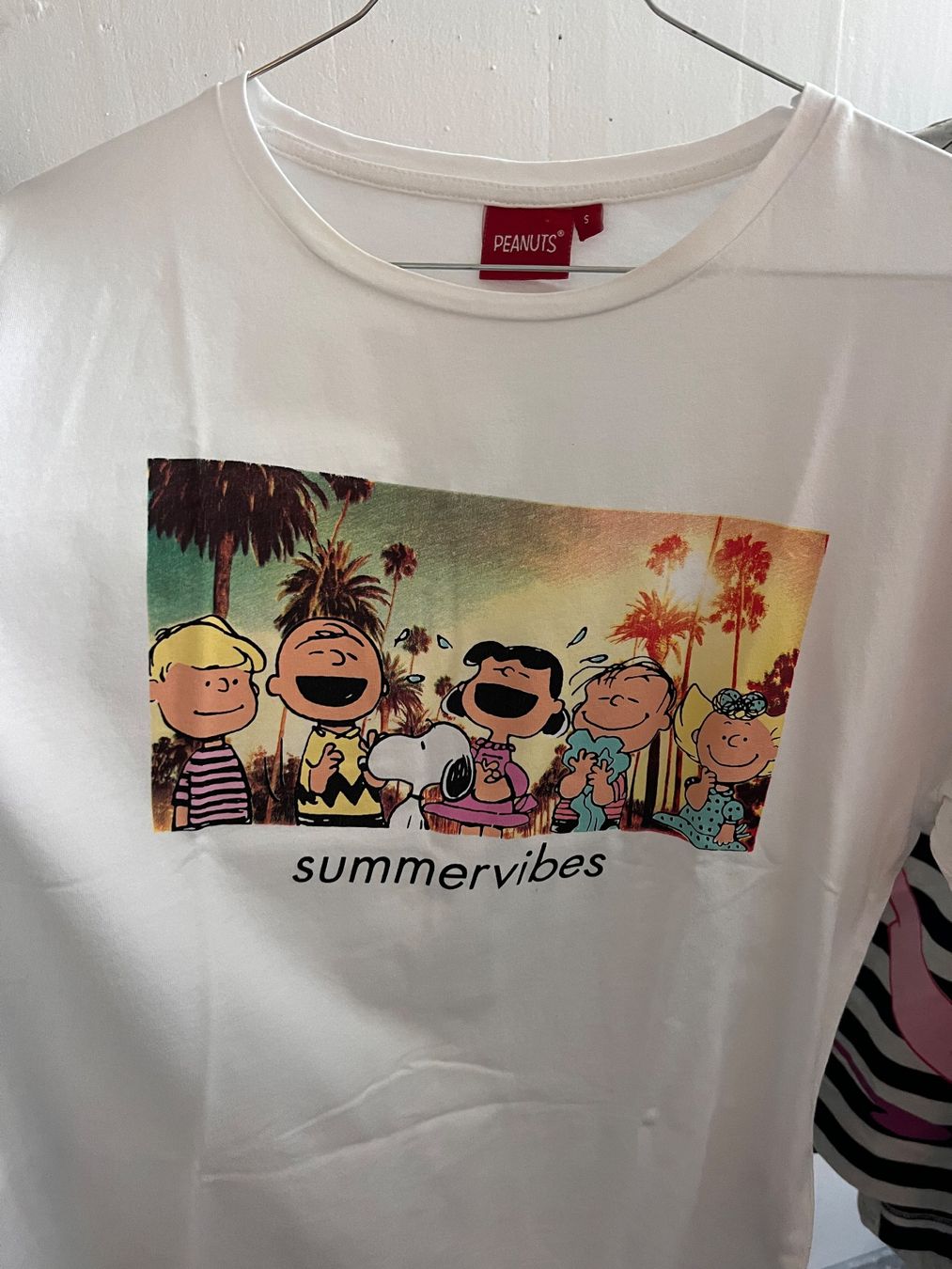 T-shirt: Peanuts tshirts – Nuovo (secondo la descrizione) da Lausanne venduto da NYC67 1