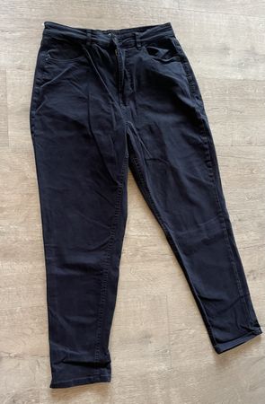 Hose C&A neu, nie getragen, wurde gewaschen, Grösse 38
