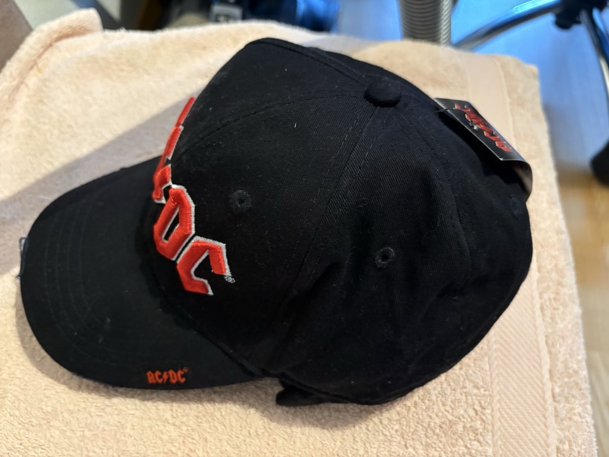 Copricapi, berretti & cappellini: AC/DC Mütze NEU – Nuovo e nell'imballaggio originale da Herzogenbuchsee venduto da warrior77 4