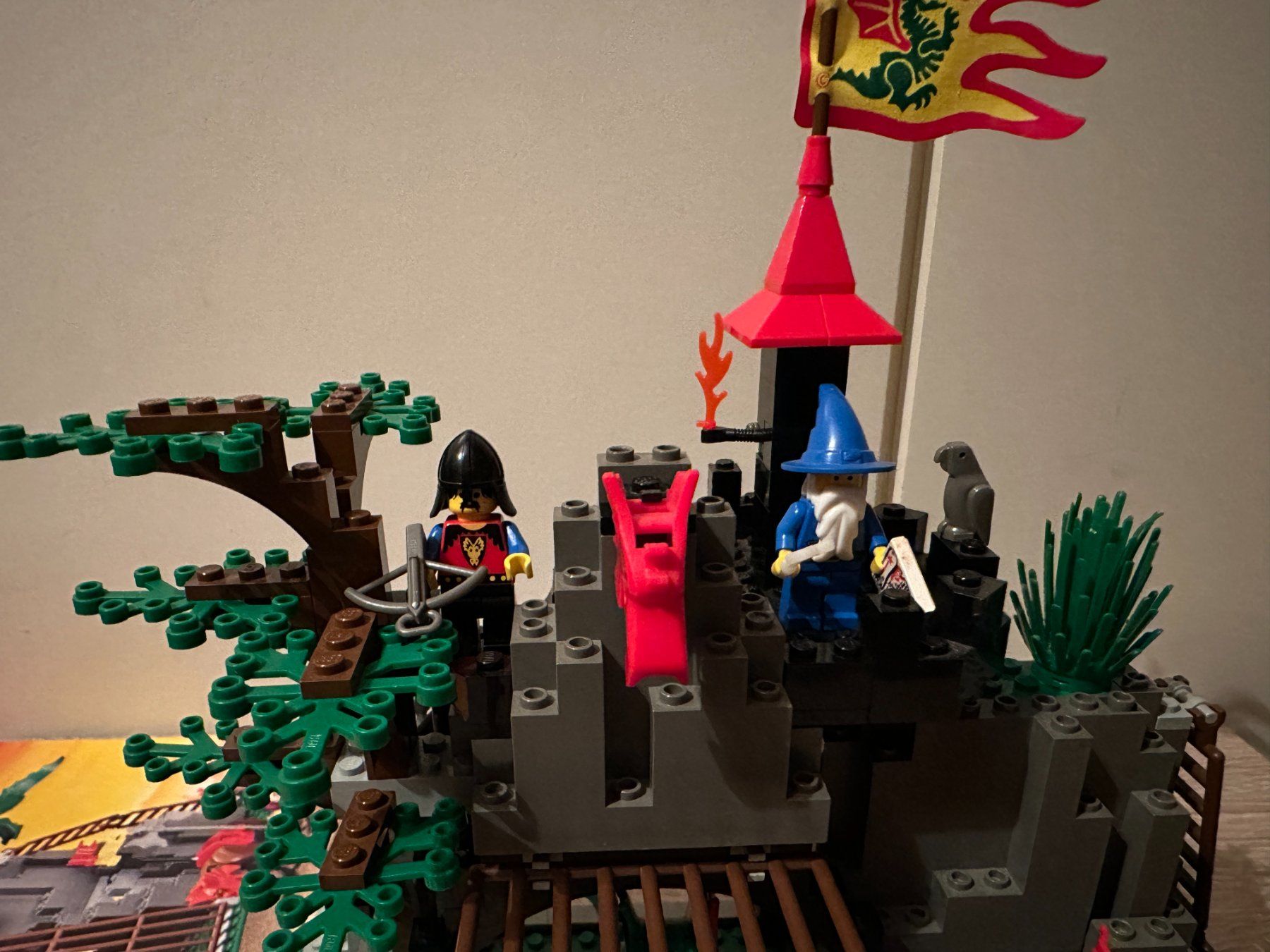 Lego Kit di costruzioni: LEGO Ritter 6076 Dark Dragon's Den – Usato da Basel venduto da Don-Angel 5