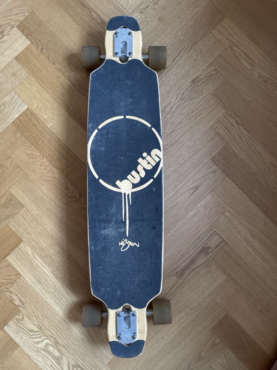 Skateboards: Longboard Bustin Mission  – D'occasion à Altendorf par mac_9k6p