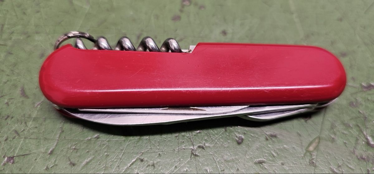 Wenger Coltelli tascabile: Rotes Wenger Offiziersmesser, gebraucht – Usato da Burgdorf venduto da gbergler33 5