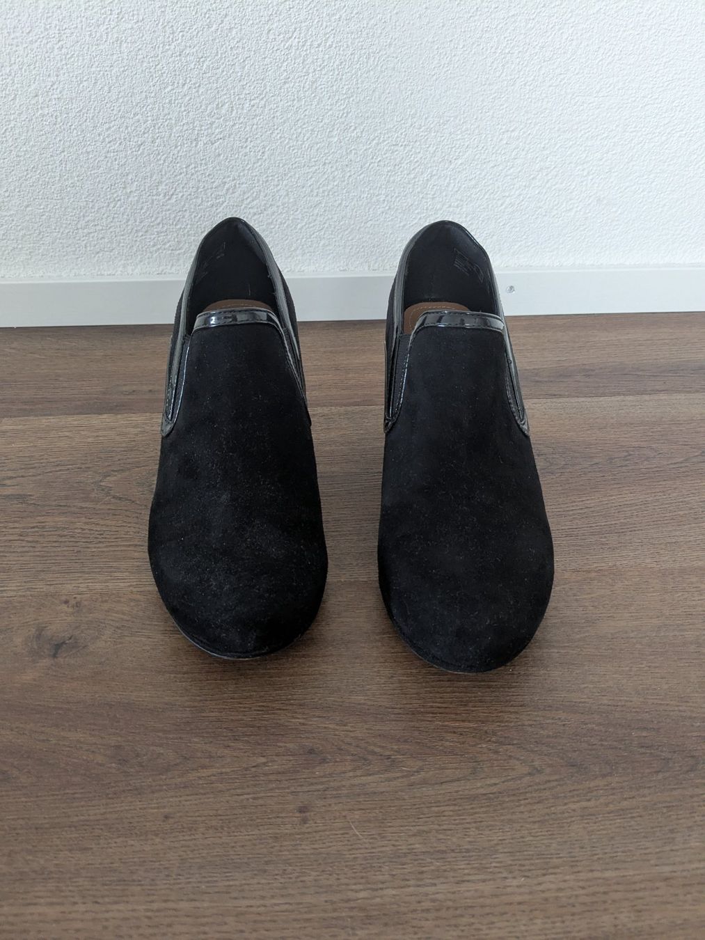 Clarks Damenschuhe: Stiefeletten/Ankle Boots Clarks, schwarz, Leder, Gr.40 – Gebraucht aus Fehraltorf von van_9xng 5