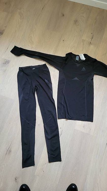 Lot De Sous-vêtements Thermiques FOTL Beyond Fille - Noir Taille 18 - Neuf Avec étiquette