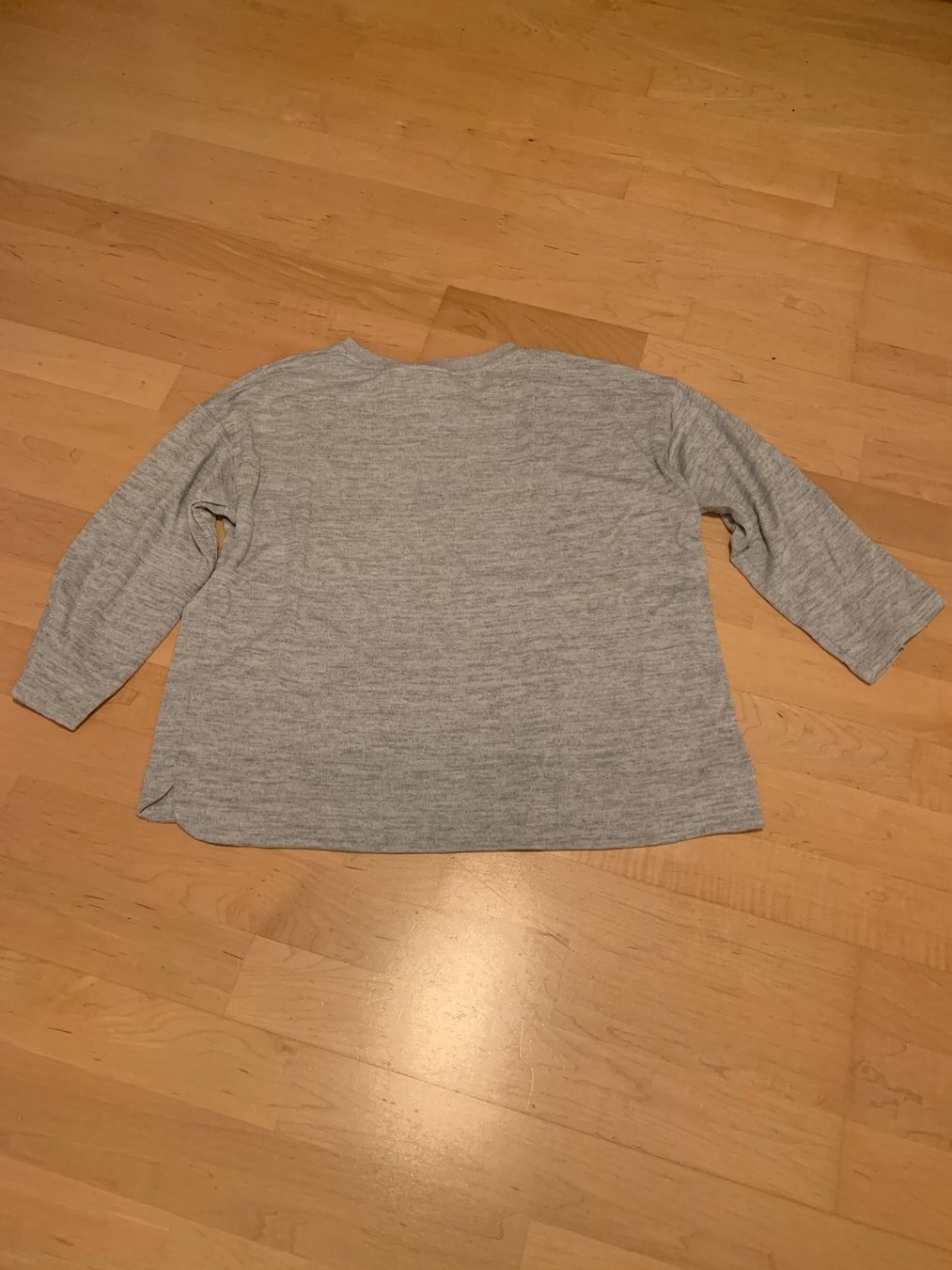 H&M Maglioni & Felpe: Gray sweater – Usato da Bern venduto da nin_6tc5 1