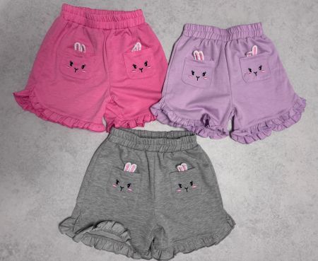 3 süsse Mädchen Shorts / kurze Hosen Grösse 110