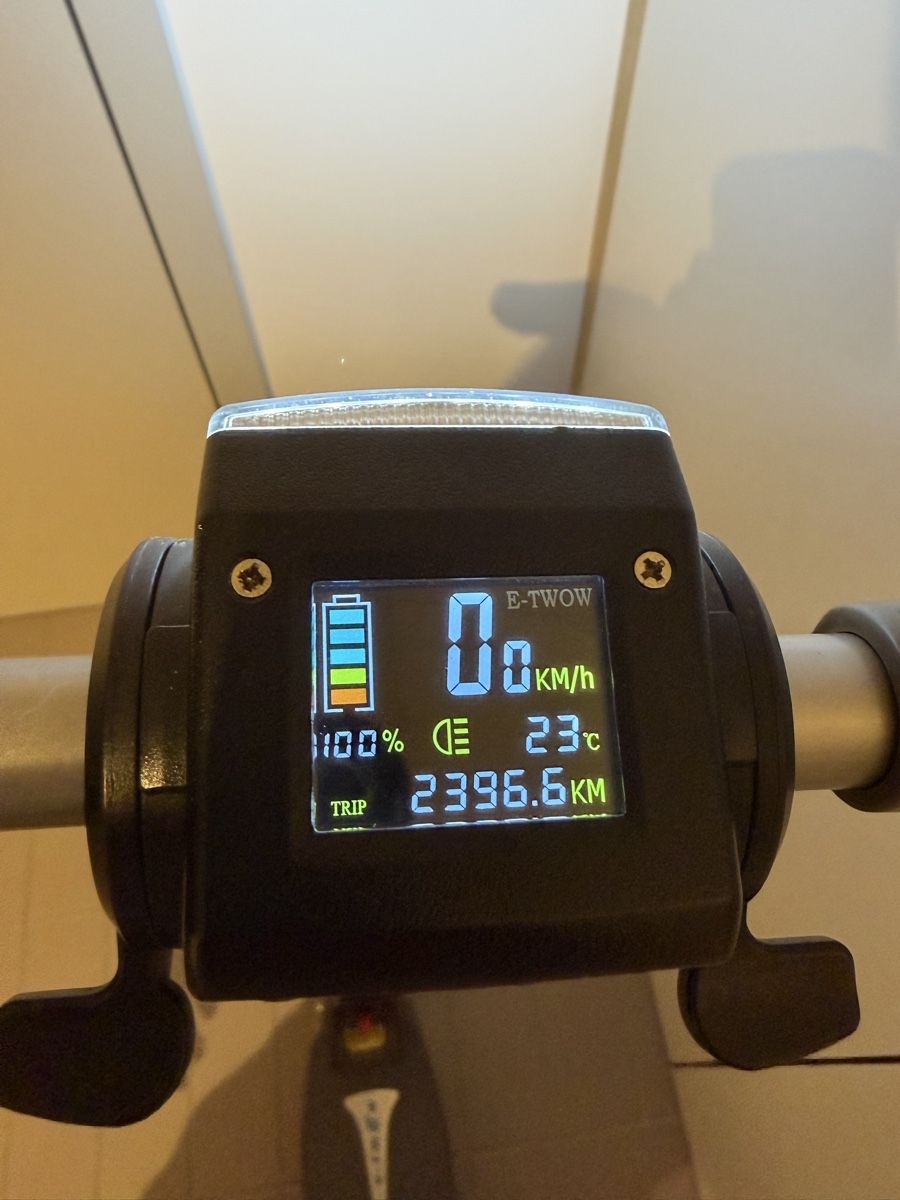 Kickboard: E-Trottinett/Scooter - eTWOW – Gebraucht aus Zürich von Fapara 4