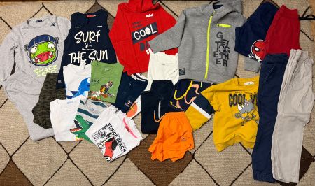 Grosses Kleiderpaket Grösse 110/116 (5-6 Jahren)