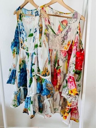 Sommer Tunika Bluse, Free Size, Blumenmuster, Neu. Pro Kleid